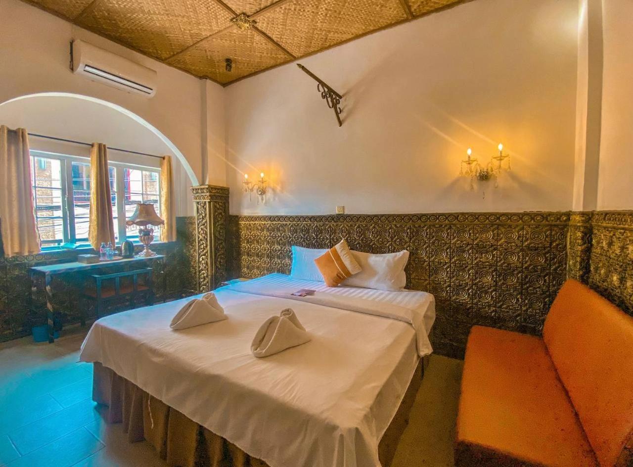 Le Casablanca Hotel Phnom Penh Dış mekan fotoğraf